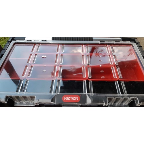 VÝPRODEJ KETER CANTILEVER 22" Kufr na nářadí 57x31x25 cm černý 17187311 POŠKOZENÝ!!