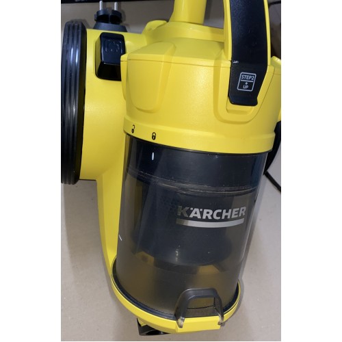 VÝPRODEJ KÄRCHER VC 3 Bezsáčkový vysavač 700 W, 1.198-125.0 PO SERVISE, BEZ ORIG. OBALU!!