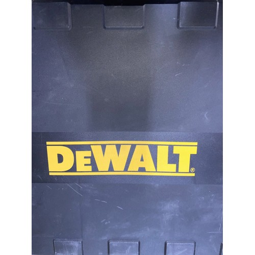 VÝPRODEJ DeWALT DCN890P2 Aku hřebíkovačka do betonu XR (2x5,0Ah/18V) v kufříku POŠKRÁBÁN KUFR!!