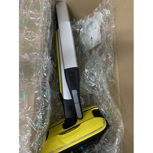 VÝPRODEJ KÄRCHER FC 7 Cordless Aku podlahová myčka 1.055-730.0 PO SERVISE, BEZ ORIG. OBALU!!