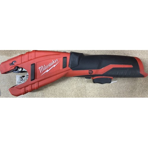 VÝPRODEJ Milwaukee C12 PC-0 Aku řezák na měděné trubky 4933411920 PO SERVISE!!