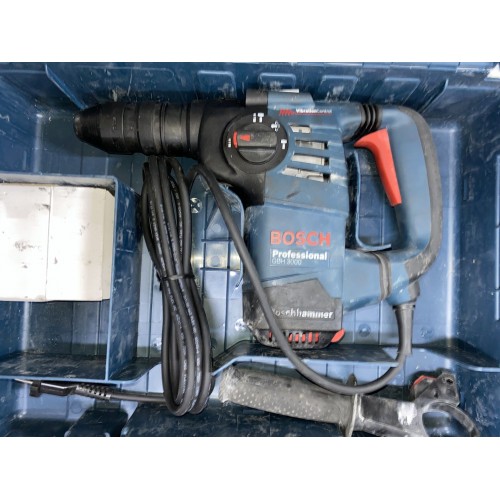 VÝPRODEJ BOSCH GBH 3000 vrtací kladivo, 800W 061124A006 POUŽITÉ!!