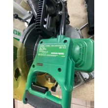 VÝPRODEJ HiKOKI (Hitachi) C10FCE2UTZ Pokosová pila s laserem 255 mm VYZKOUŠENÝ,CHYBÍ IMBUS!!