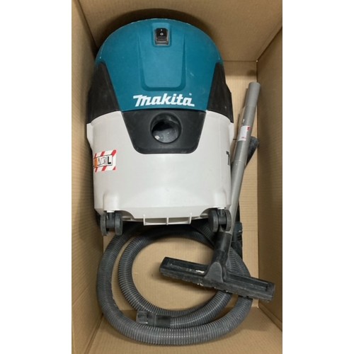 VÝPRODEJ MAKITA VC2000L Univerzální vysavač 20l, 1000W, třída L POUŽITÝ, CHYBÍ PŘÍSLUŠENSTVÍ!!