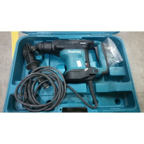VÝPRODEJ MAKITA Kombinované kladivo s AVT 5J, 850W v kufru HR3210C PO SERVISU, POUŽITÉ!!!