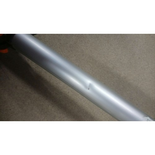 VÝPRODEJ FISKARS PowerGear™ X UPX86 Nůžky zahradní teleskopické 230 - 410 cm ODŘENÉ!!!