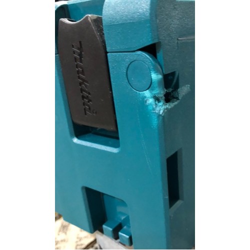 VÝPRODEJ MAKITA DHP481RTJ Aku bezuhlíkový příklepový šroubovák Li-ion 18V 2x 5,0 Ah akku, Makpac POŠKOZENÝ ROH KUFRU!!