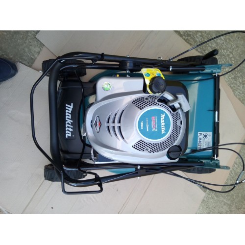 VÝPRODEJ MAKITA Benzínová sekačka na trávu 46 cm PLM4621N2 POUŽITÉ, FUNKČNÍ!!!