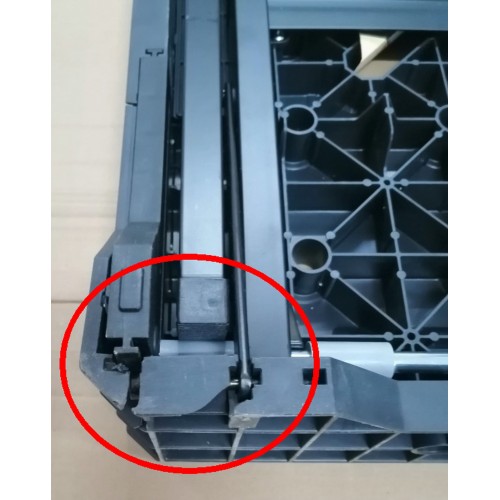 VÝPRODEJ STANLEY Fatmax pracovní stůl FMST1-75672 POŠKOZENO, PRASKLÝ ROH!!