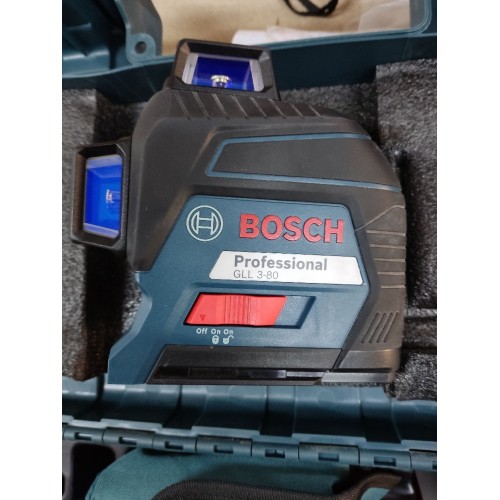 VÝPRODEJ BOSCH GLL 3-80 Professional křížový laser + 4x 1,5 V AA + kufr + taška 06159940KD PO SERVISE, OPRAVA ELEKTRONIKY!!