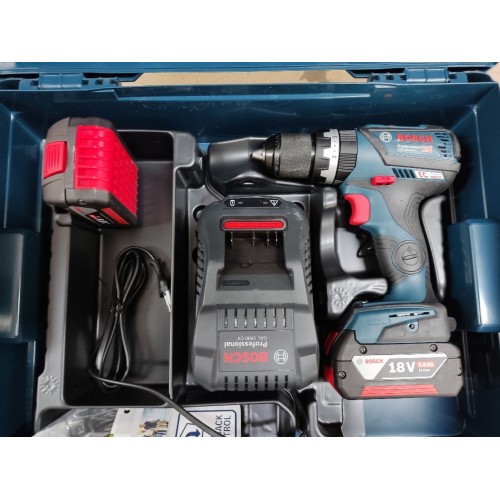 VÝPRODEJ BOSCH GSB 18V-60 C Akumulátorový kombinovaný šroubovák, 2x 5,0Ah 06019G2100 1X POUŽITO!!