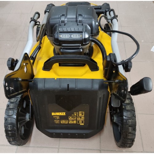 VÝPRODEJ DeWALT Aku Sekačka 18V, samostatný stroj DCMW564N POUŽITÉ, POŠKOZENÝ OBAL!!