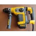 VÝPRODEJ DeWALT D25417KT Kombinované kladivo SDS+příslušenství, 4,2J PO SERVISE!!