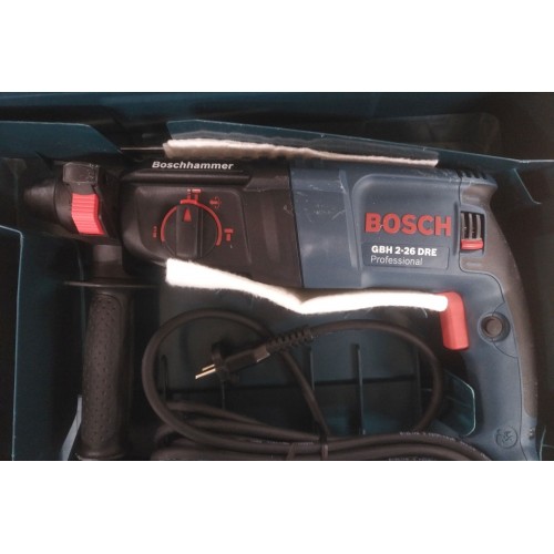 VÝPRODEJ BOSCH GBH 2-26 DRE Vrtací kladivo s SDS plus 0611253708 POŠKOZENÉ!!