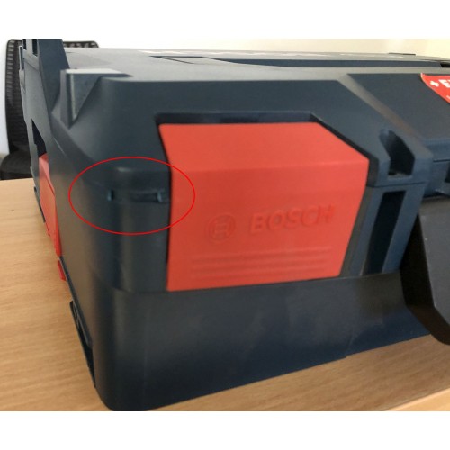 VÝPRODEJ BOSCH GDR 18V-200 C + 2× akumulátor GBA 18V 5.0Ah + L-BOXX 136 + multifunkční nářadí Swiss Peak 0615990K9Z POŠKOZENÝ KUFR!!!!
