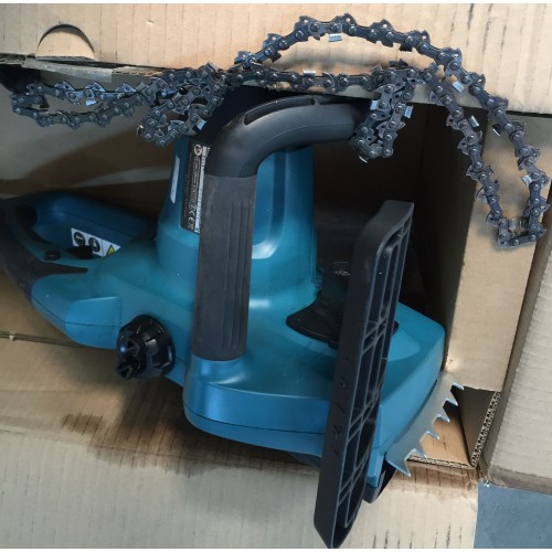 VÝPRODEJ MAKITA Elektrická pila 40cm,1800W (ES43TLC) UC4041A PO SERVISE!!! FUNKČNÍ!!!!