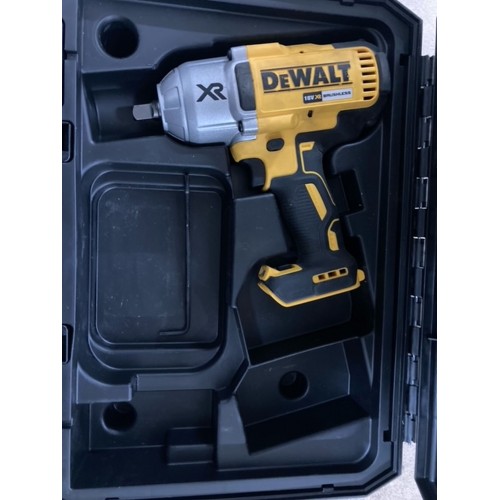 VÝPRODEJ DeWALT DCF899NT Aku rázový utahovák 18 V (1/2"), 950Nm,kufr Tstak, bez akumulátoru POUŽITÉ, PO SERVISE!!