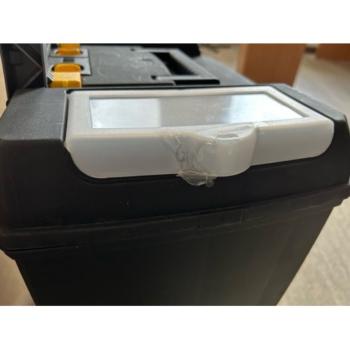 VÝPRODEJ STANLEY 1-93-968 Pojízdný montážní box s kovovými petlicemi na bocích POŠKRÁBANÝ, DEFORMACE VRCHNÍHO ORGANIZÉRU!!