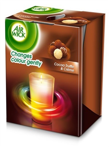 Air Wick svíčka Multicolor Čokoláda a Praskající oheň 155 g, 123562