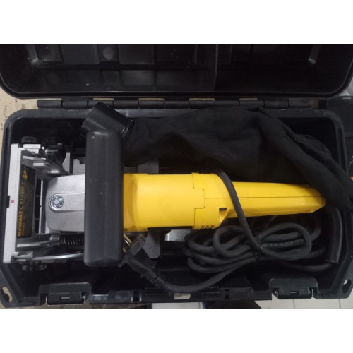 VÝPRODEJ DeWALT DW682K Lamelovací frézka (600W/100mm) +kufr POUŽITO, PO SERVISE