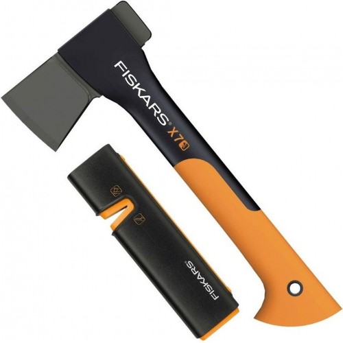 Fiskars Set sekera univerzální X7 + ostřič Xsharp™ 1020183