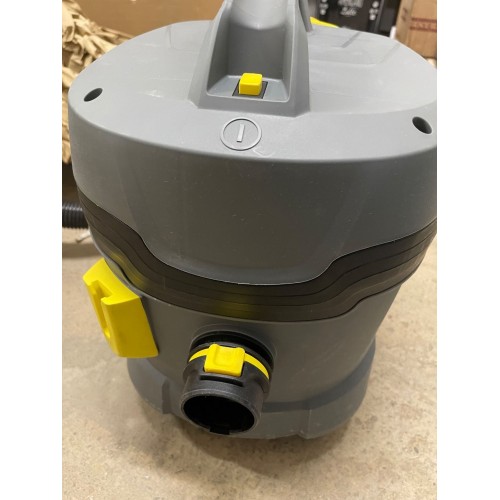 VÝPRODEJ KÄRCHER T 11/1 Classic Suchý vysavač (850 W/ 11 L 1.527-197.0 PO SERVISE
