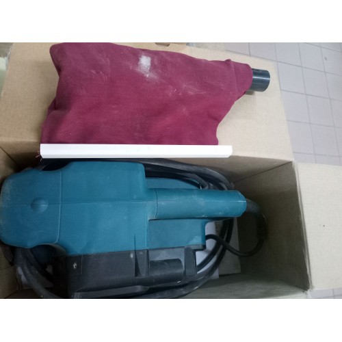 VÝPRODEJ MAKITA 9911 Pásová bruska 457x76mm, 650W PO SERVISE, POUŽITO