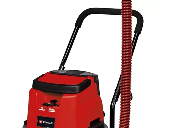 Zadní pohled na akumulátorový mokro-suchý vysavač Einhell TP-VC 36/30 S Auto-Solo s viditelnou rukojetí a navinutou sací hadicí.