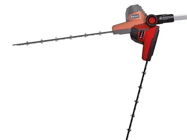 Der Schneidkopf der Einhell Akku-Teleskop-Heckenschere GC-HH 18/45 Li T-Solo mit langem Messer und schräger Position.