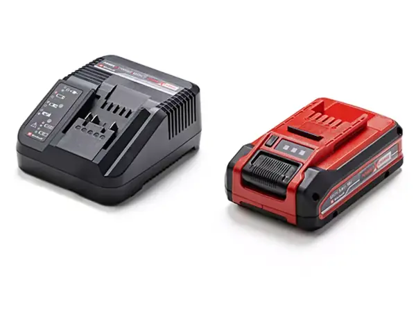 Akumulátor a nabíječka Power X-Change, součást balení modelu GE-CM 18/30 Li (1×3,0Ah).