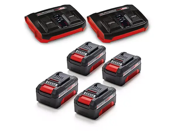 Der Lieferumfang des Einhell Akku-Rasenmähers GP-CM 36/47 S Li BL: zwei Ladegeräte und vier Akkus auf weißem Hintergrund.