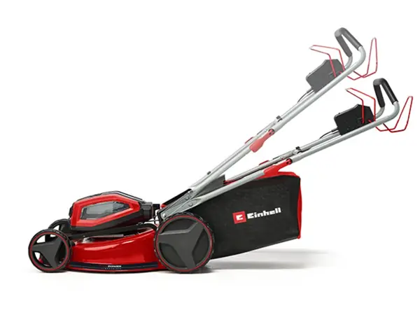 Der Einhell Akku-Rasenmäher GP-CM 36/47 S Li BL auf weißem Hintergrund. Der Führungsholm ist höhenverstellbar und nach oben ausgezogen.