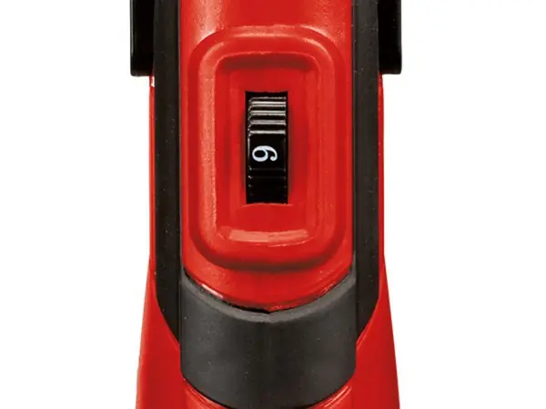 Detailní pohled na ovládací kolečko pro regulaci otáček na horní straně zařízení.