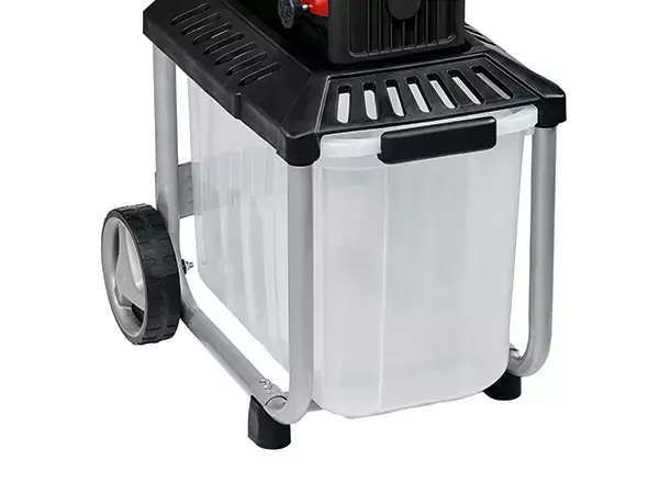 Průhledný koš elektrického tichého drtiče Einhell GC-RS 60 CB s černým víkem a kolečky.