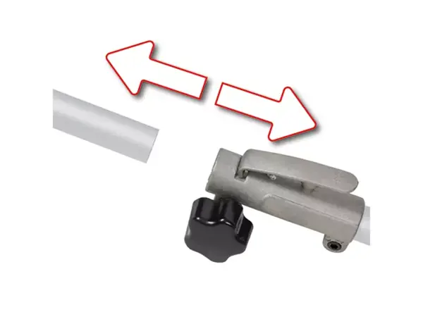 Grafické znázornění dělitelného hřídele benzínové kosy Einhell GC-BC 30/1 I AS s červenými šipkami.