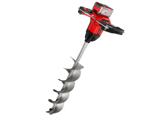 Der Einhell Akku-Erdbohrer GP-EA 18/150 Li BL mit eingesetztem Bohrer in Schrägansicht auf weißem Hintergrund.