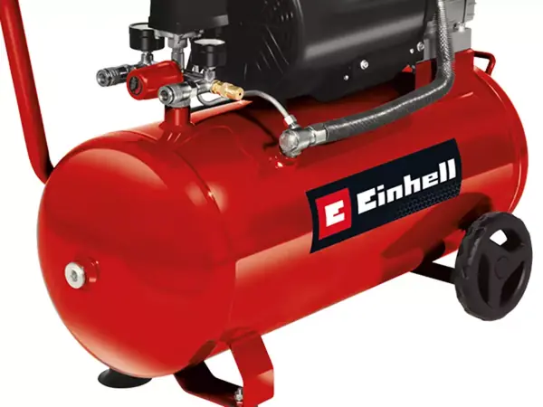Seitliche Ansicht des großen Drucklufttanks des Einhell Kompressors TC-AC 420/50/10 V mit Einhell-Logo.