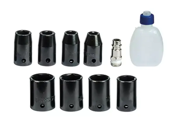 Sada príslušenstva pre Einhell TC-PW 340 s deviatimi nástavcami, olejničkou, adaptérom a vsuvkou.