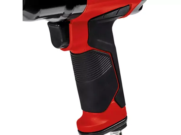 Detailný pohľad na ergonomicky tvarovanú, pogumovanú rukoväť Einhell TC-PW 610.