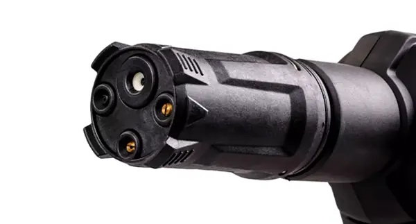 Multifunkn-rozstikovac-tryska