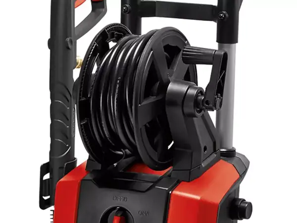 Detailní pohled na buben pro uložení vysokotlaké hadice na vysokotlakém čističi Einhell TE-HP 170.