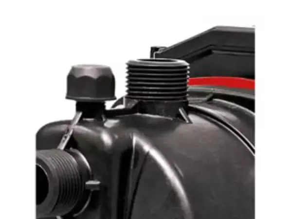 Detail plnicího otvoru domácí vodárny Einhell GC-WW 6038 Set se šroubovacím uzávěrem.