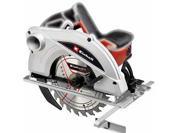 Ruční kotoučová pila Einhell TC-CS 1410 na bílém pozadí s viditelným pilovým kotoučem a úchopovou částí.