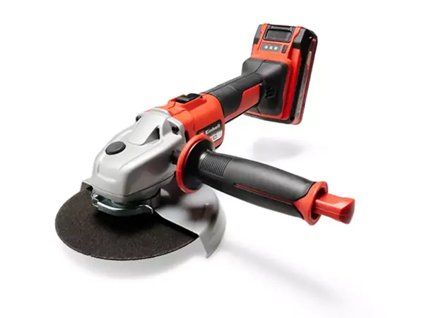 Das Bild zeigt eine grafische Darstellung eines bürstenlosen Elektromotors im Querschnitt. Einzelne Bauteile wie Leiterplatte, Spulen und Magnete sind deutlich sichtbar und von einem leuchtend blauen Schimmer umgeben.