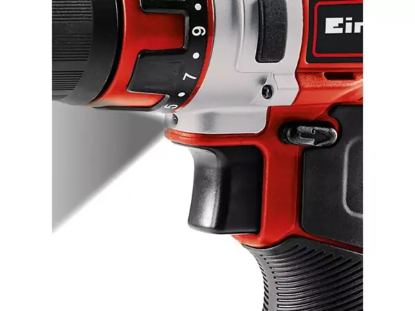 Integrované LED světlo na akumulátorovém šroubováku Einhell TE-CD 12/1 Li (1×2,0 Ah) na bílém pozadí.